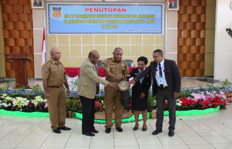 ASN Diminta Jadikan Masyarakat Sebagai Mitra Kerja